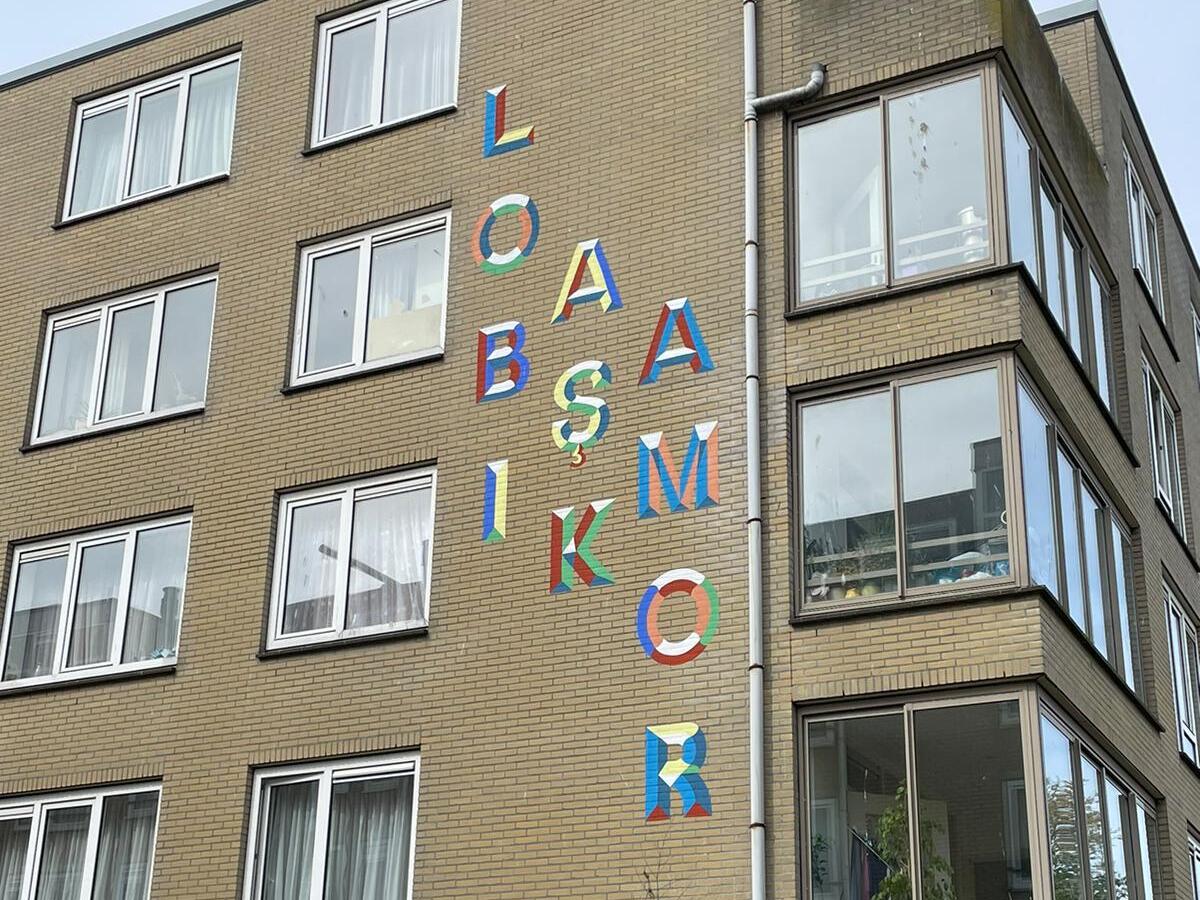Lobi, Aşk, Amor